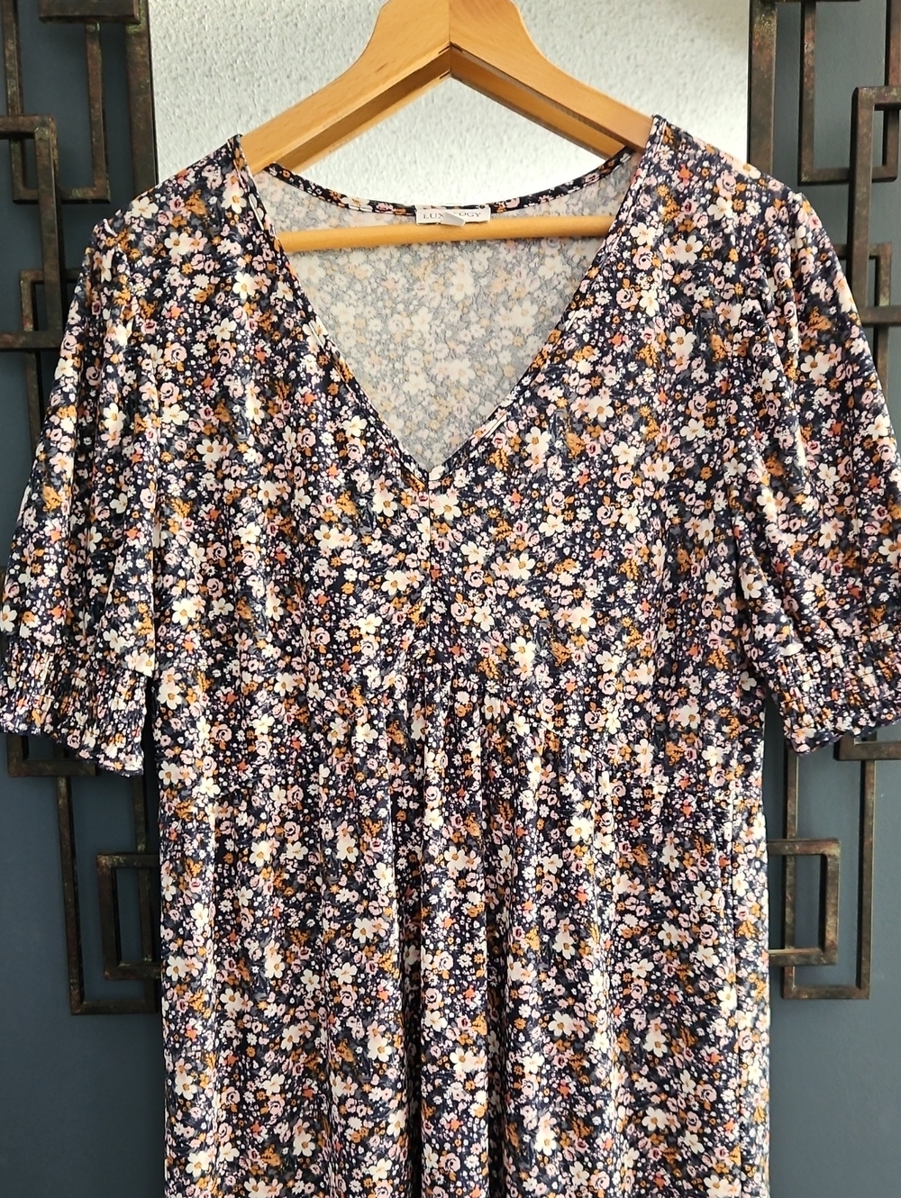 Pretty Floral Summer Dress Luxology Size XL  Ruffle Feminine